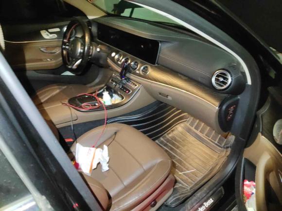 [武汉·鄂A] 二手奔驰奔驰E级2019款 E 300 L 运动时尚型