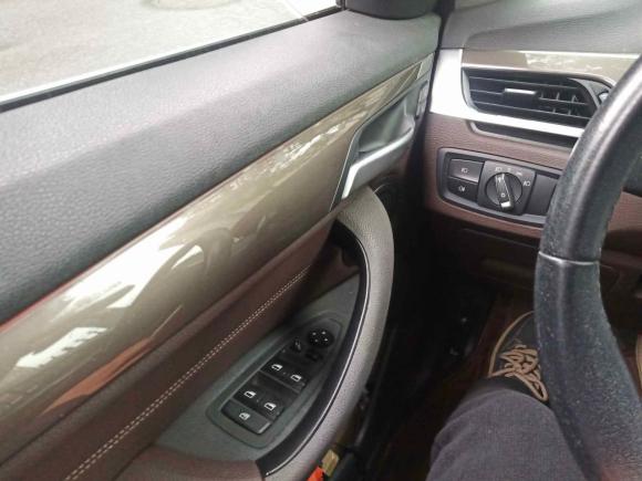 [南京·苏A] 二手宝马宝马X12016款 sDrive20Li 豪华型