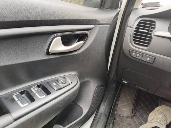 [深圳·粤B] 二手起亚起亚K22017款 三厢 1.4L AT GLS