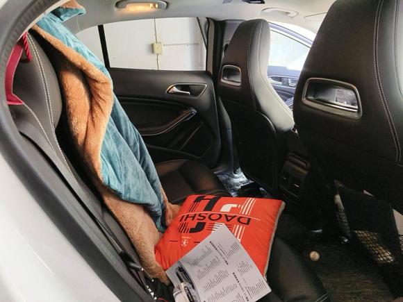 [无锡·苏B] 二手奔驰奔驰GLA2017款 GLA 200 动感型