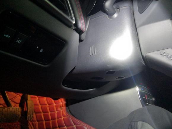 [上海·鲁A] 二手捷豹捷豹XE2015款 2.0T 200PS R-Sport