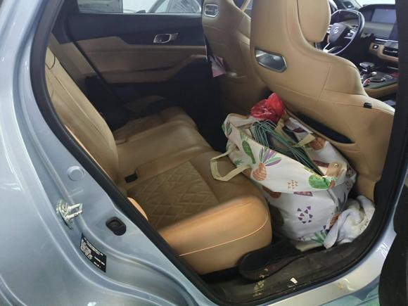 [武汉·鄂J] 二手长安长安UNI-K2021款 2.0T 全轮驱动尊贵型