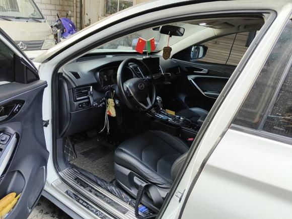 [杭州·赣F] 二手一汽森雅R92018款 1.2T 自动豪华智尚型