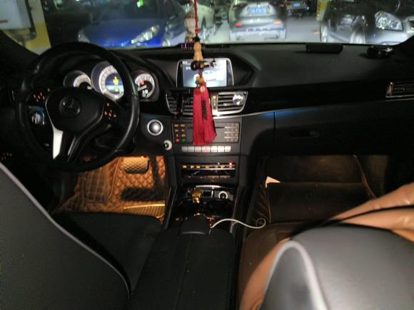 [成都·川A] 二手奔驰奔驰E级2015款 改款 E 260 L 运动型