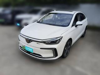 北京汽车北京EU52018款 R500 智风版