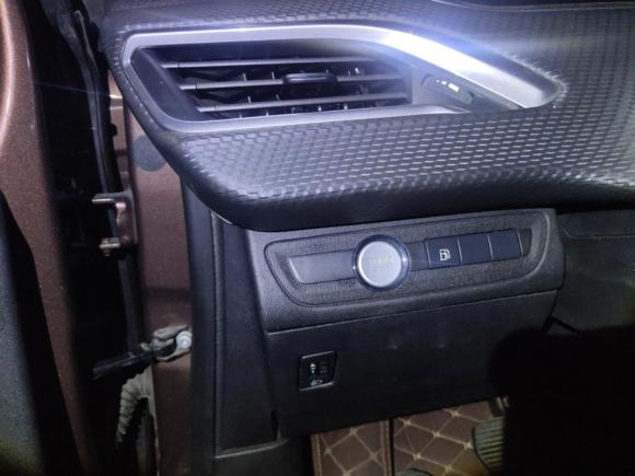 [深圳·粤L] 二手标致标致20082015款 1.6L 自动玩酷版