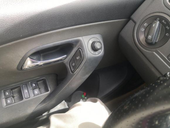 [上海·沪C] 二手大众Polo2014款 1.6L Cross Polo 自动