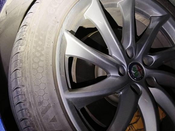 [武汉·鄂A] 二手阿尔法·罗密欧Giulia朱丽叶2017款 2.0T 280HP 豪华版