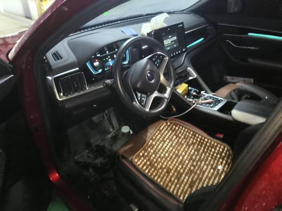 [无锡·苏B] 二手比亚迪宋PLUS2020款 1.5T 自动尊贵型