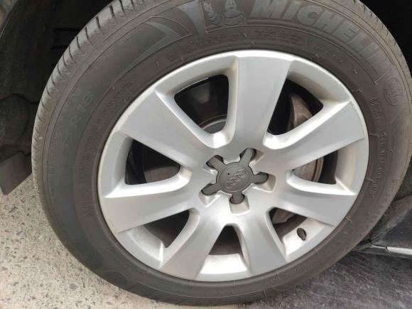 [济南·鲁A] 二手奥迪奥迪A82013款 A8L 45 TFSI quattro豪华型