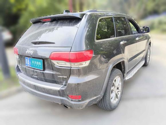 [成都·川A] 二手Jeep大切诺基2015款 3.0TD 柴油 精英导航版