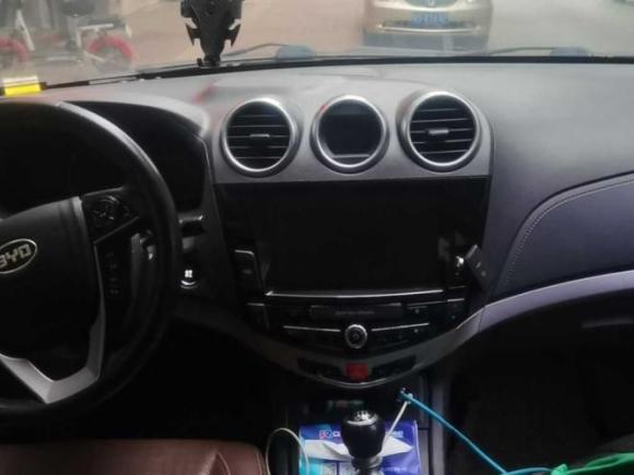 [佛山·粤E] 二手比亚迪比亚迪S72015款 1.5T 升级版 手动豪华型