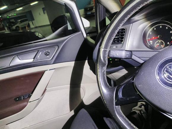 [上海·皖H] 二手大众高尔夫2015款 1.4TSI 手动舒适型