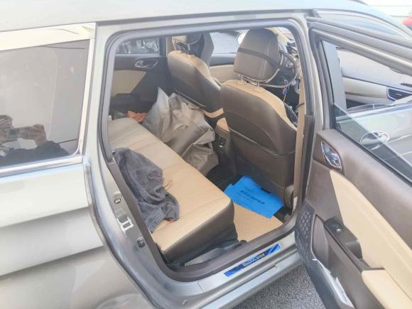 [上海·沪C] 二手宝骏宝骏310W2017款 1.5L 手动时尚型 国V