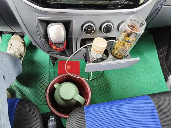 [合肥·皖A] 二手上汽大通MAXUS新途V802021款 2.0T 手动经典傲运通短轴中顶5/6座