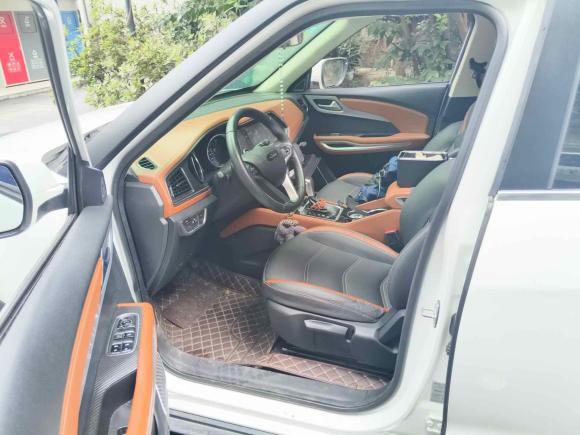 [成都·川A] 二手众泰众泰T3002018款 1.5L CVT尊享型