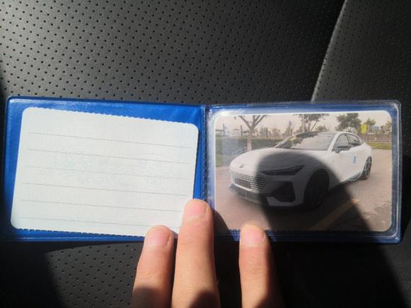 [南昌·赣A] 二手长安长安UNI-V2022款 1.5T 智慧领航型