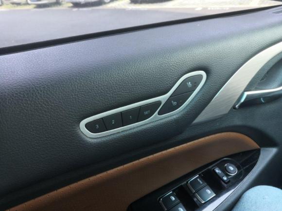 [南京·苏A] 二手比亚迪秦2015款 1.5T 双冠旗舰Plus版