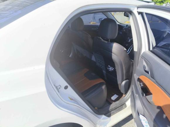 [深圳·粤B] 二手比亚迪秦新能源2015款 1.5T 双冠旗舰Plus版