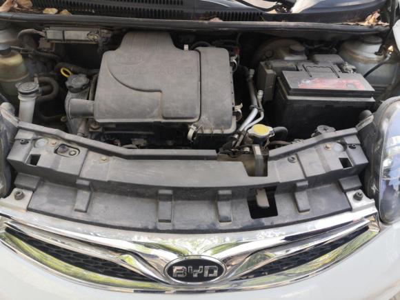 [武汉·鄂A] 二手比亚迪比亚迪F02015款 1.0L AMT 悦酷型