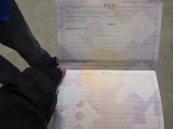 [合肥·皖A] 二手奔驰奔驰A级2021款 A 200 L 运动轿车时尚型