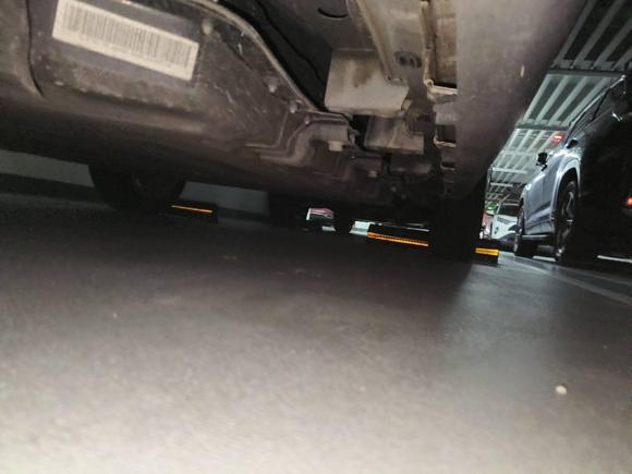 [深圳·粤B] 二手零跑汽车零跑T032022款 星钻版