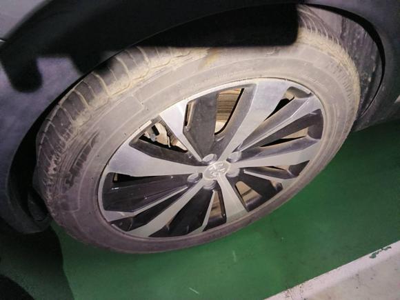 [上海·苏F] 二手标致标致50082017款 380THP 7座豪华版