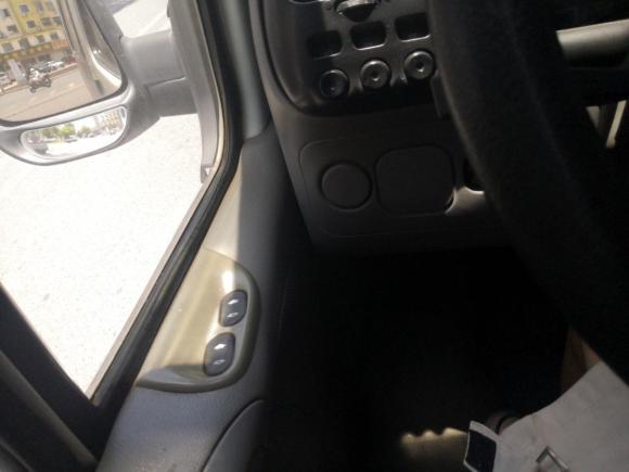 [金华·浙G] 二手福特经典全顺2013款 2.8T柴油厢式运输车短轴中顶JX493ZLQ3A