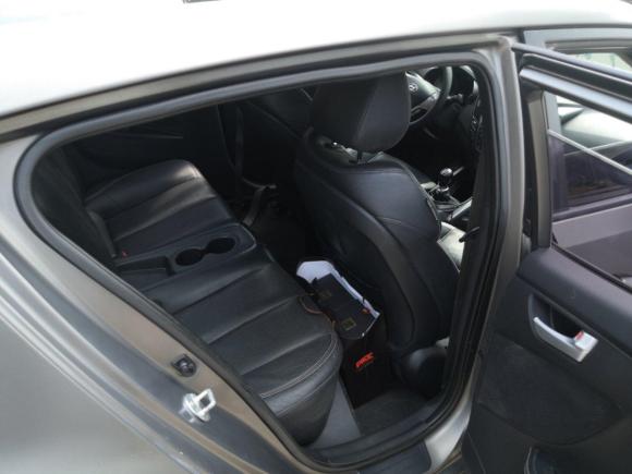 [上海·鲁A] 二手现代Veloster飞思2012款 1.6T 手动舒适版