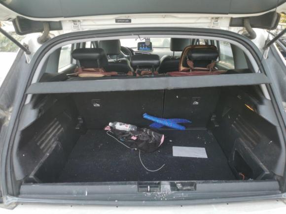 [台州·浙J] 二手标致标致30082015款 2.0L 自动潮流版