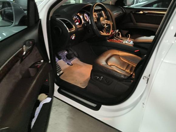 [济南·鲁F] 二手奥迪奥迪Q72015款 35 TFSI 进取型