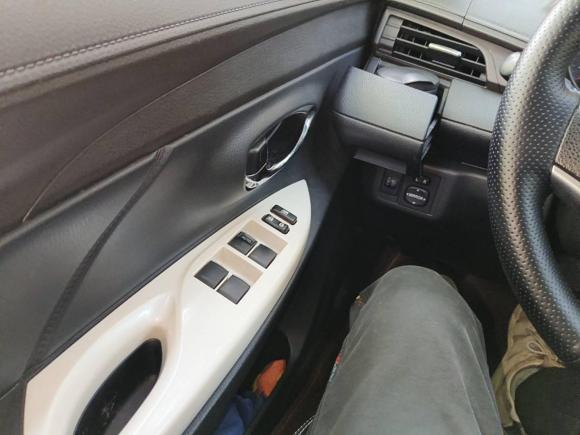 [西安·陕A] 二手丰田YARiS L 致炫2015款 1.5G 自动炫动天窗特别版