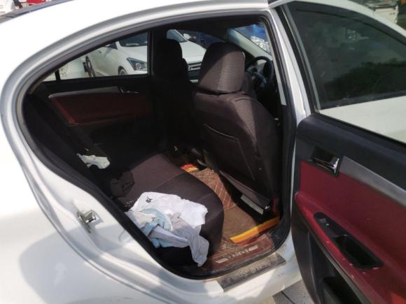 [南通·陕A] 二手荣威荣威3502013款 350S 1.5L 自动迅达版