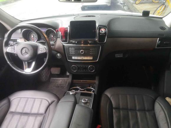 [成都·川A] 二手奔驰奔驰GLE2017款 GLE 320 4MATIC 动感型