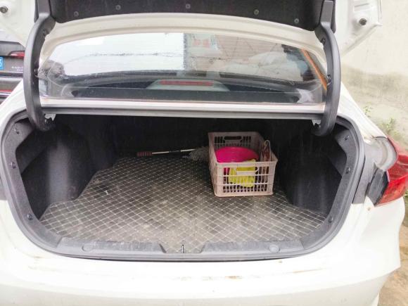 [成都·川B] 二手长安逸动2021款 PLUS 蓝鲸NE 1.4T GDI DCT尊贵型