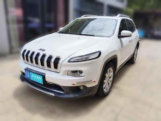 Jeep自由光2017款 2.0L 优越版