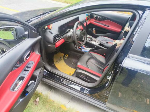 [杭州·赣E] 二手广汽传祺影豹2021款 270T DCT J15版