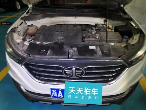 [杭州·浙A] 二手奔腾奔腾X402017款 1.6L 自动豪华型