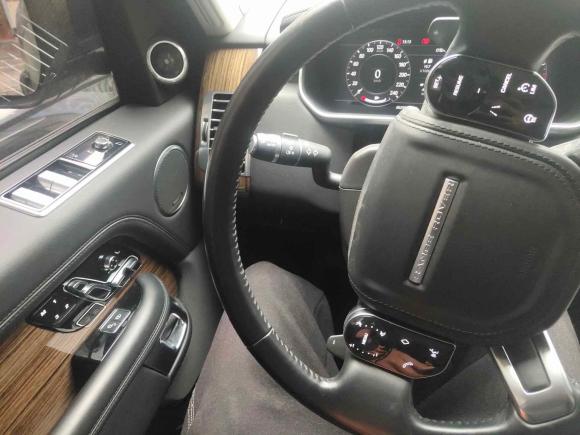 [苏州·苏E] 二手路虎揽胜2018款 3.0 SC V6 Vogue 传世版