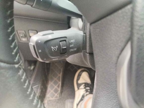 [深圳·粤B] 二手雪铁龙雪铁龙C3-XR2015款 1.6THP 自动先锋型