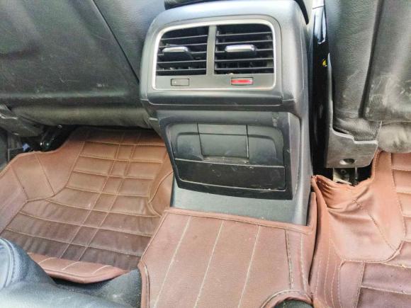 [上海·吉H] 二手奥迪奥迪Q52010款 2.0TFSI 技术型