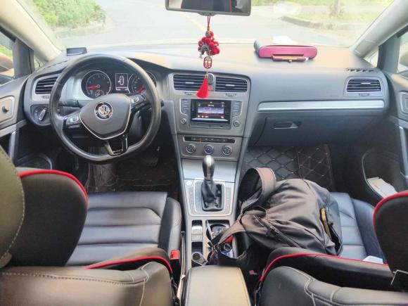 [上海·苏J] 二手大众高尔夫2016款 230TSI 自动豪华型