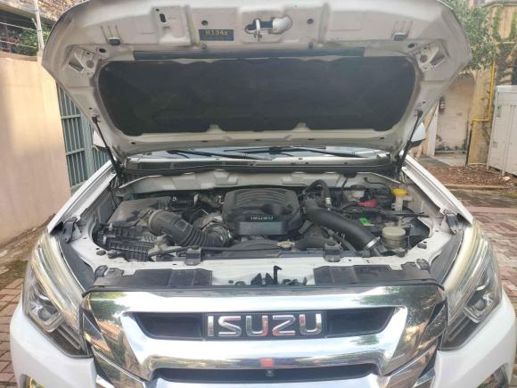 [南昌·赣M] 二手五十铃mu-X牧游侠2018款 1.9T 柴油自动四驱劲享版 5座