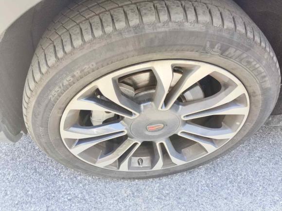 [上海·沪F] 二手红旗红旗HS52019款 2.0T 智联旗领版