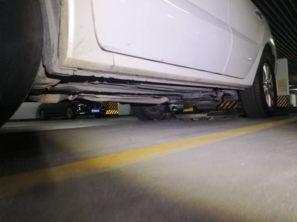 [上海·沪E] 二手雷诺科雷傲2012款 2.5L 两驱舒适导航版