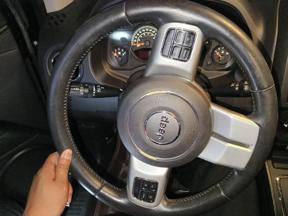 [南通·苏F] 二手Jeep指南者2013款 2.0L 两驱运动版