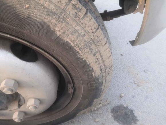 [西安·陕U] 二手长安跨越跨越王X52021款 2.0L汽油CNG舒适版单排双后轮栏板3600mm货箱LJ481QS6