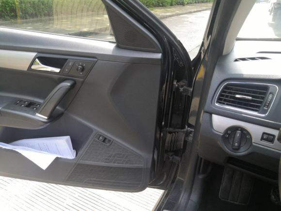 [上海·沪C] 二手大众朗逸2013款 改款经典 1.6L 手动舒适版