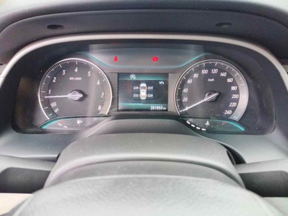 [成都·川A] 二手别克英朗2015款 15N 手动精英型