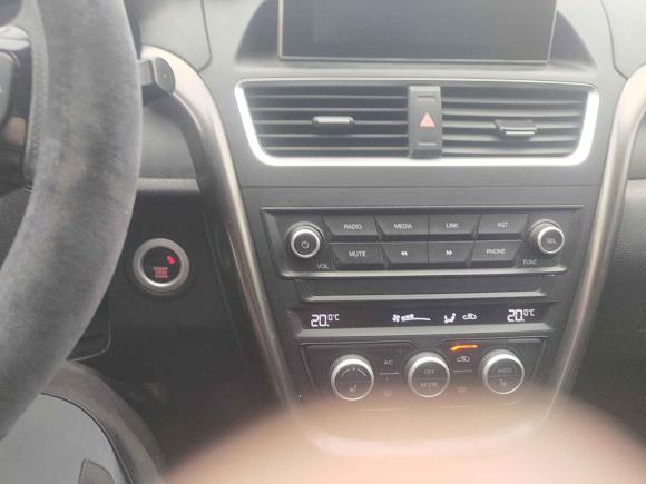 [南京·苏L] 二手奔腾奔腾X802017款 1.8T 自动豪华型